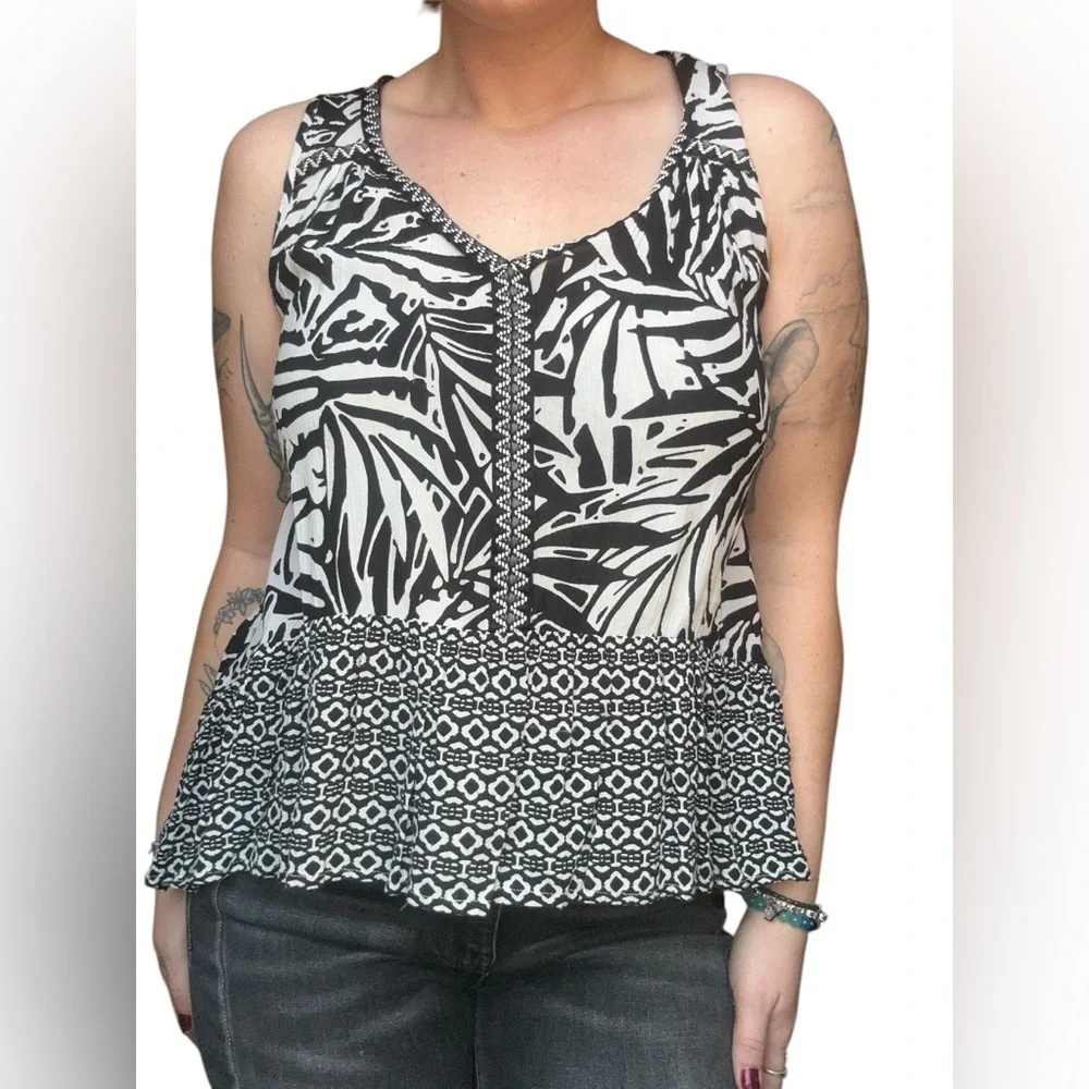 Patrons Of Peace Black & White Sleeveless Blouse / Tank Top Women’s Medium - Picture 4 of 9